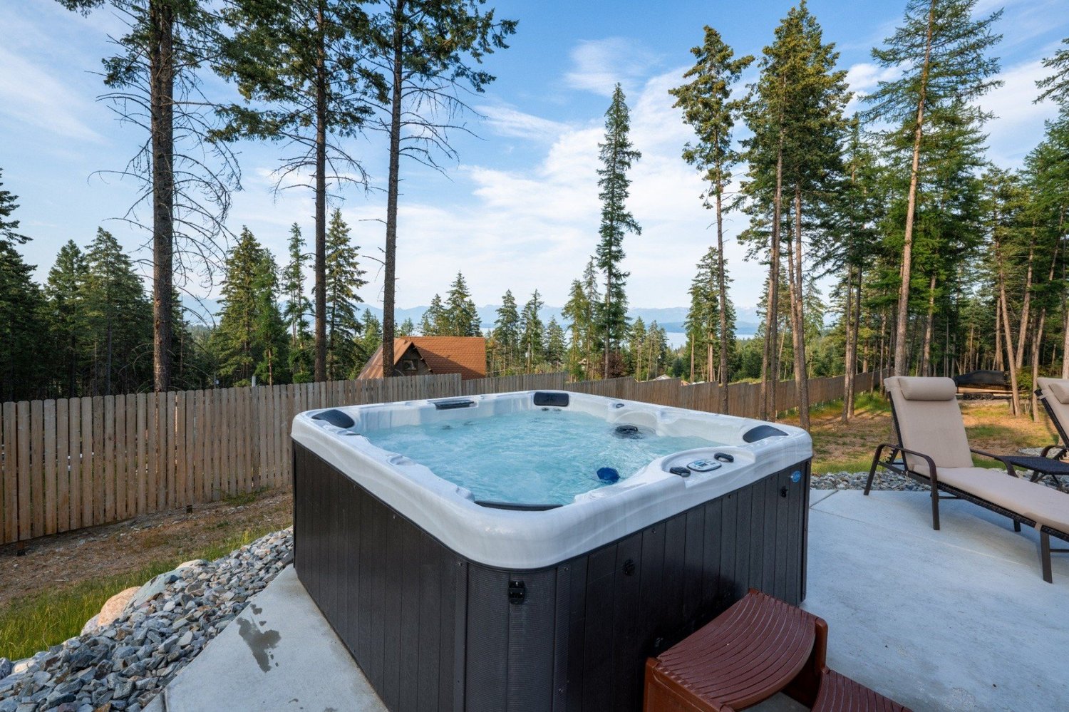 Hot tub on the estate looking out to the Montana mountains